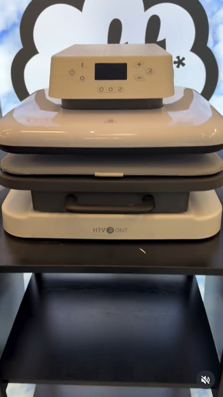 Enter To Win a Heat Press From Dream It Print It! icon
